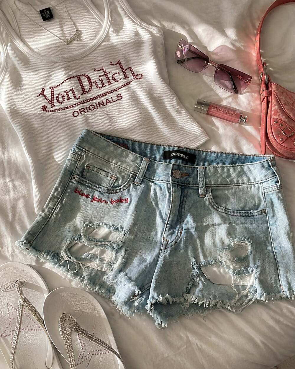Y2K Express Low Rise Distressed Denim Shorts “Blue Jean Baby” Embroidered Size 6 - Picture 2 of 11